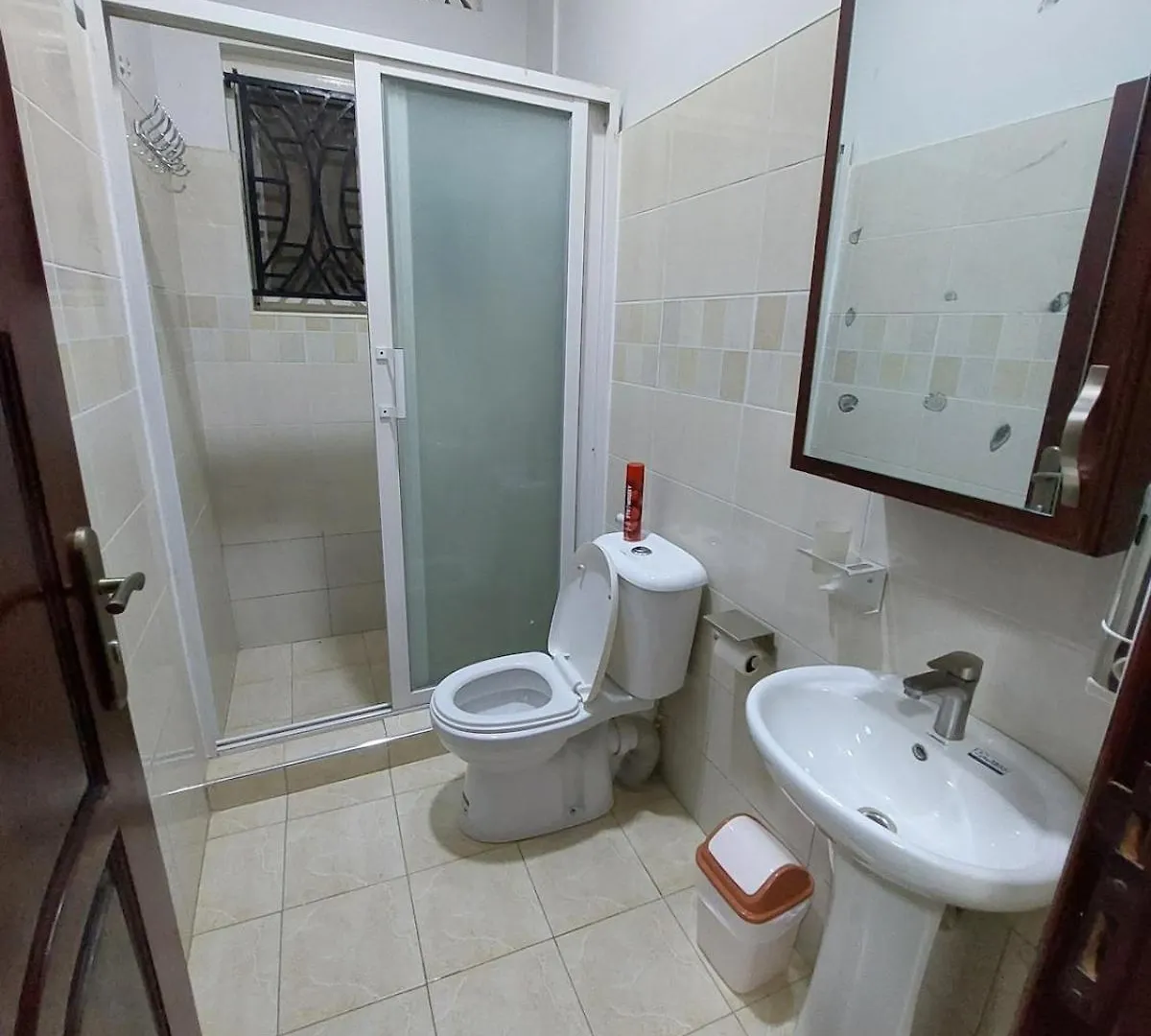 Buwate Hill View Luxury Suites Kampala Apartamento